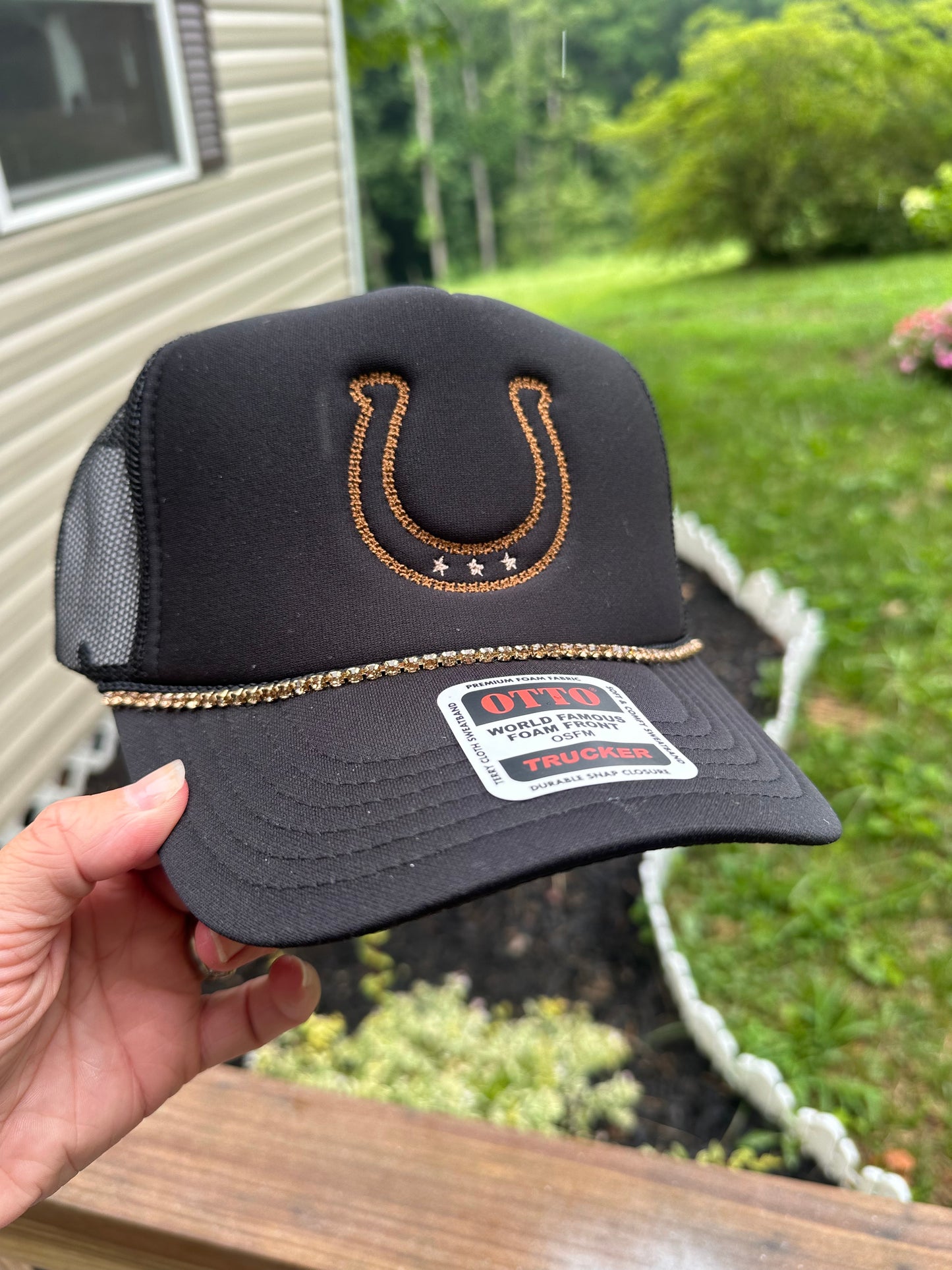 Black Horseshoe Trucker Hat