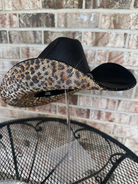 Black Square & Leopard Hat