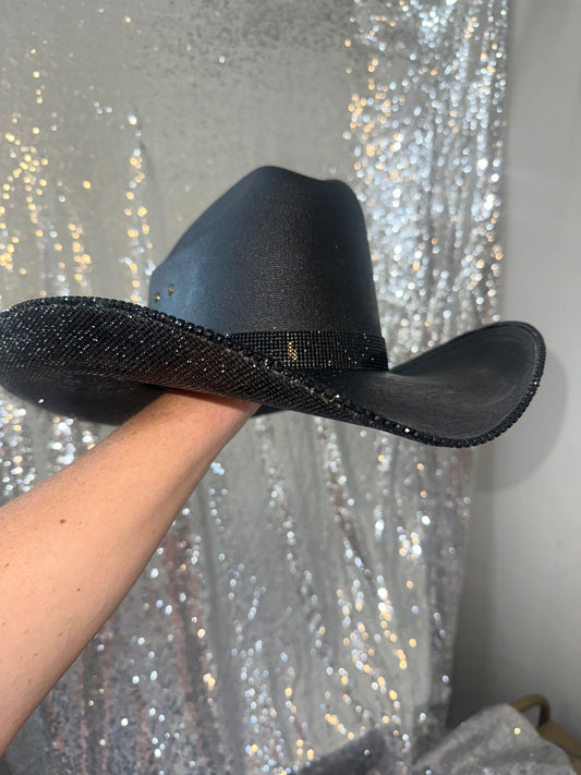 FLASH SALE: Black round hat with black rhinestones