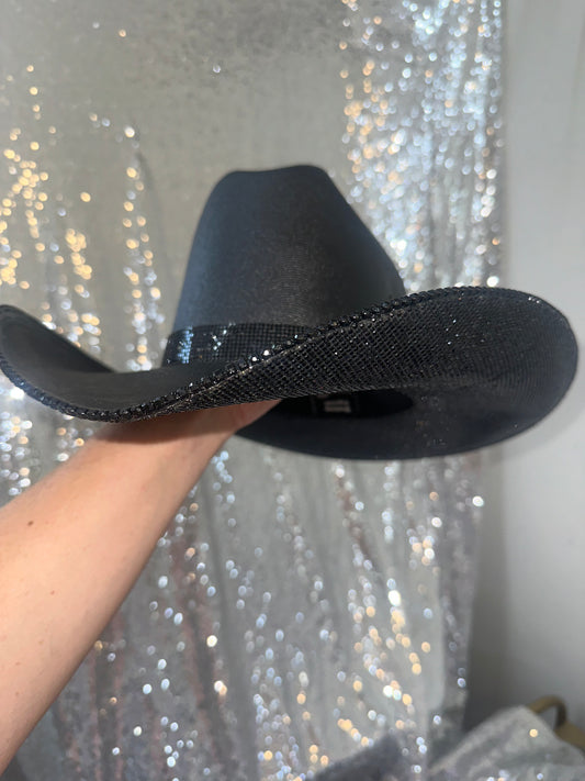 FLASH SALE: Black round hat with black rhinestones