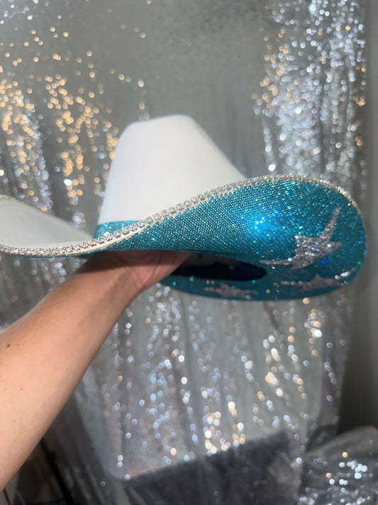 FLASH SALE: White hat with turqouise rhinestones and silver big stars